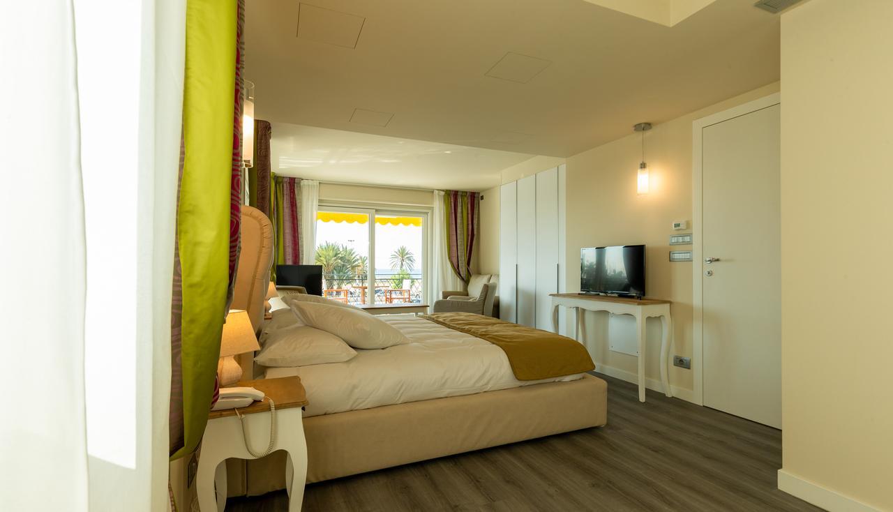 La Dolce Vita Hotel Ментона Экстерьер фото
